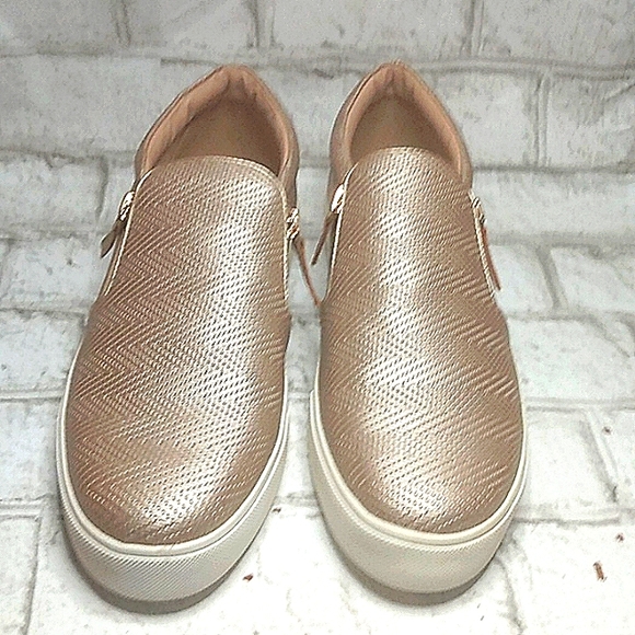 Volatile Rose Gold sneakers with zipper size 10 - Picture 1 of 8